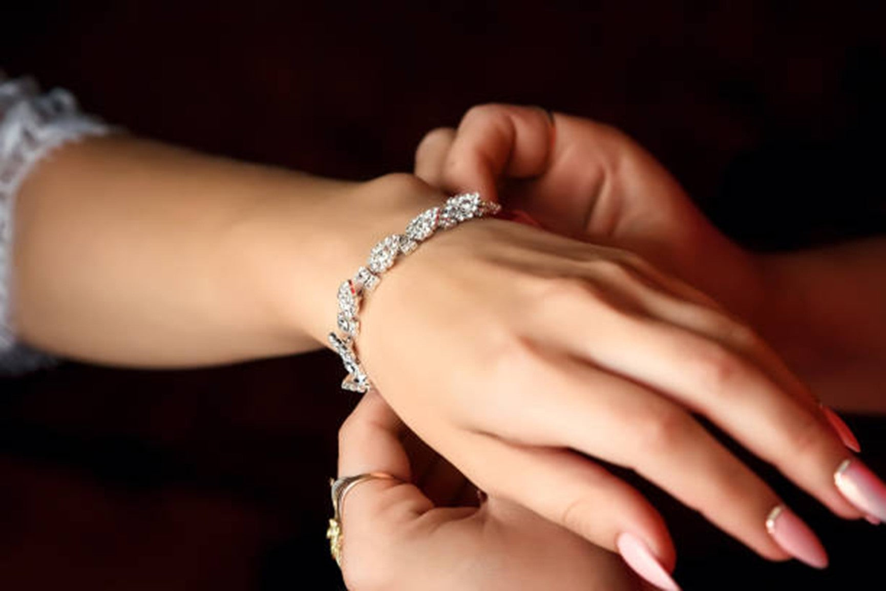 How Are Lab-Grown Diamonds Changing the Market for Women's Bracelets?
