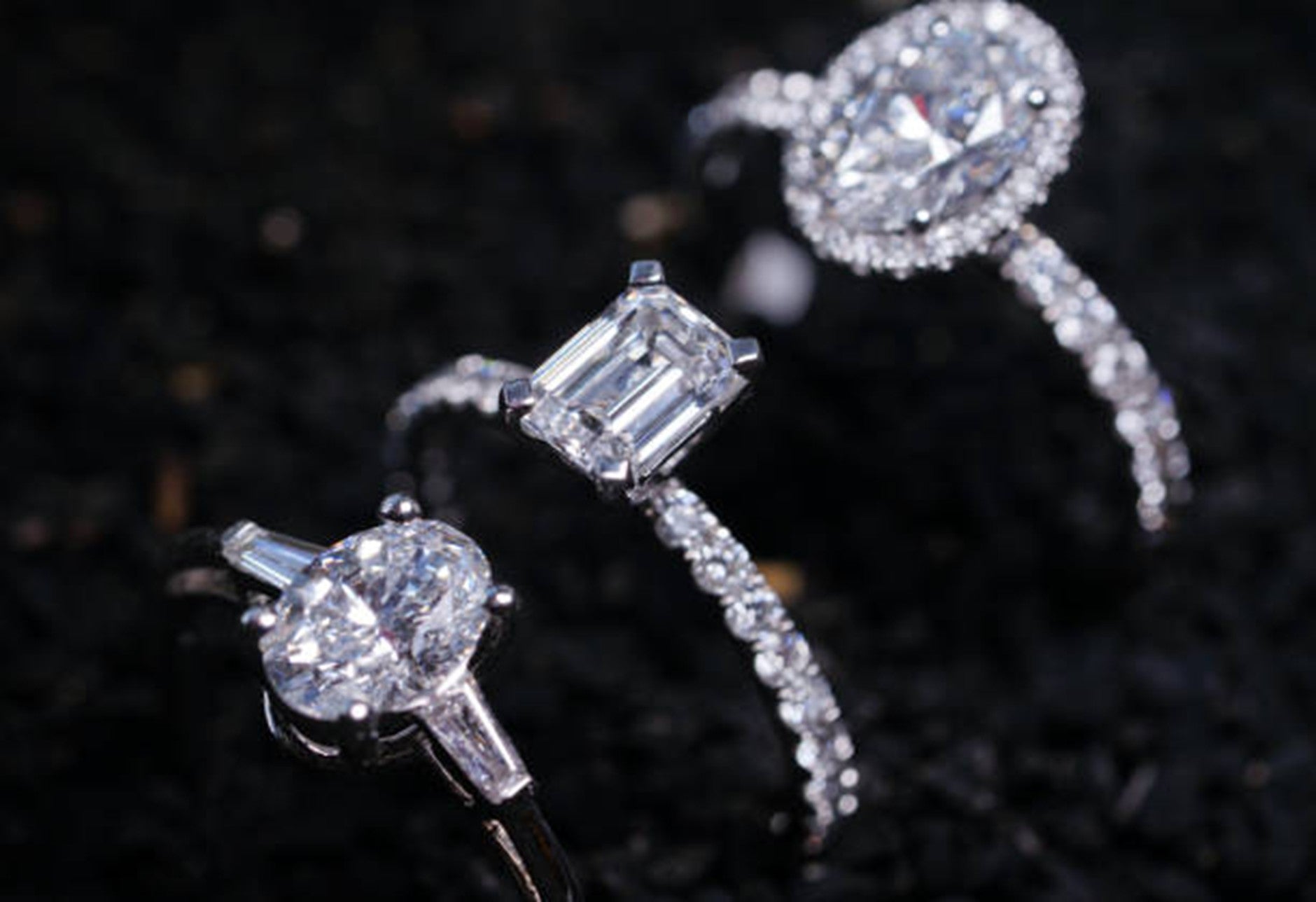 How Do Lab Grown Diamond Rings Compare in Quality and Value?
