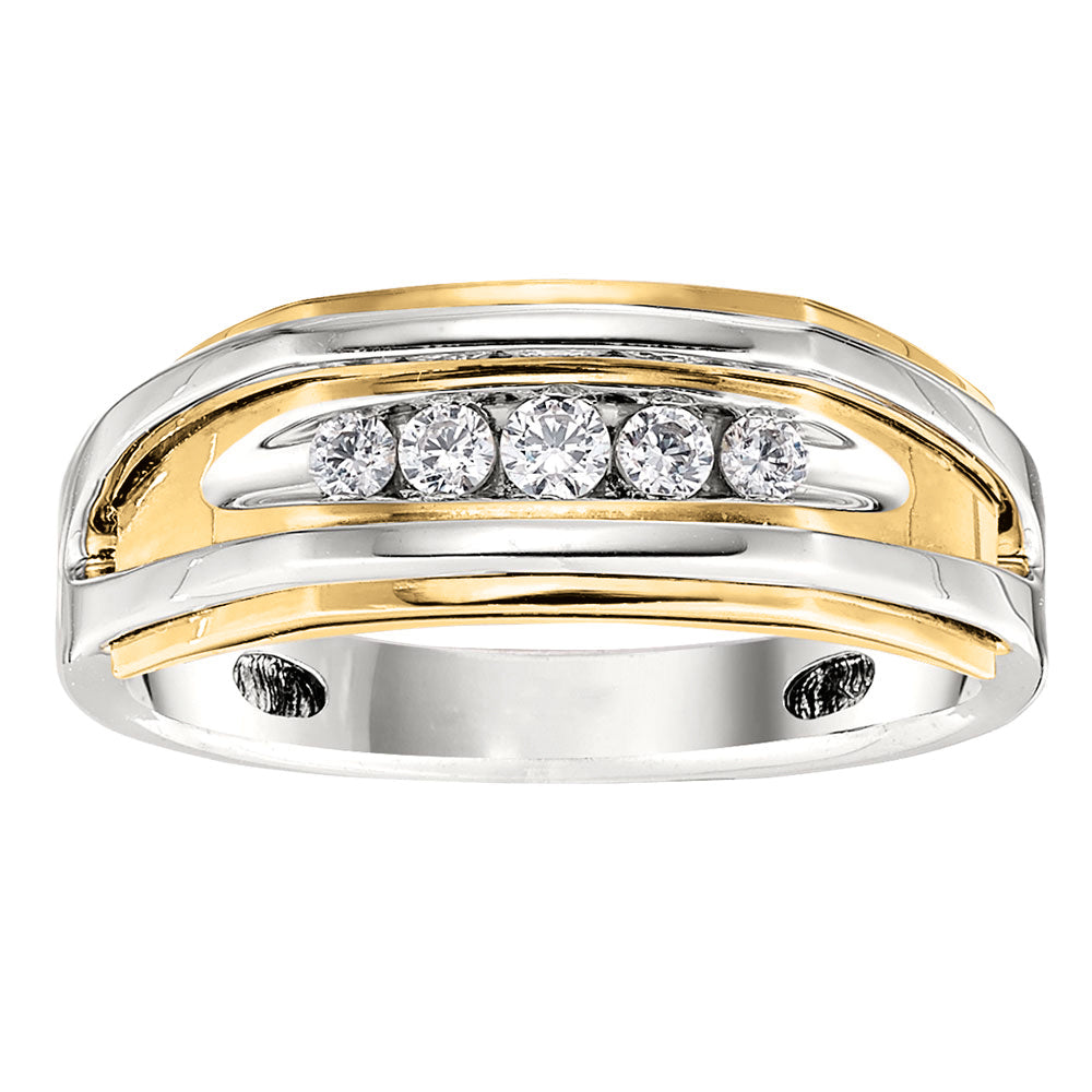 18K White Gold Multi-Diamond Fashion Ring
